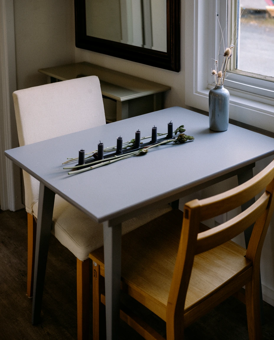 Aesthetic Table for Small Spaces 2