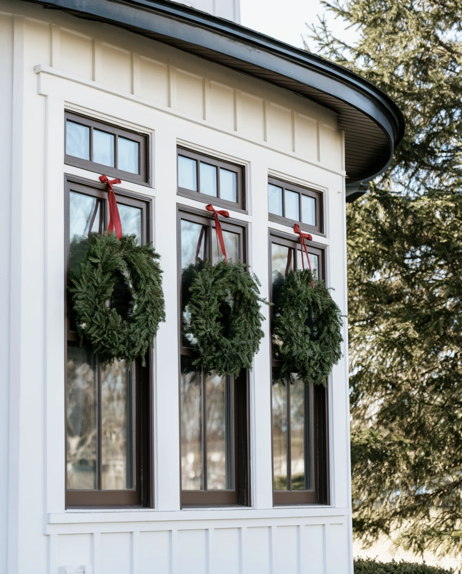 Farmhouse Wreaths for the Window 1